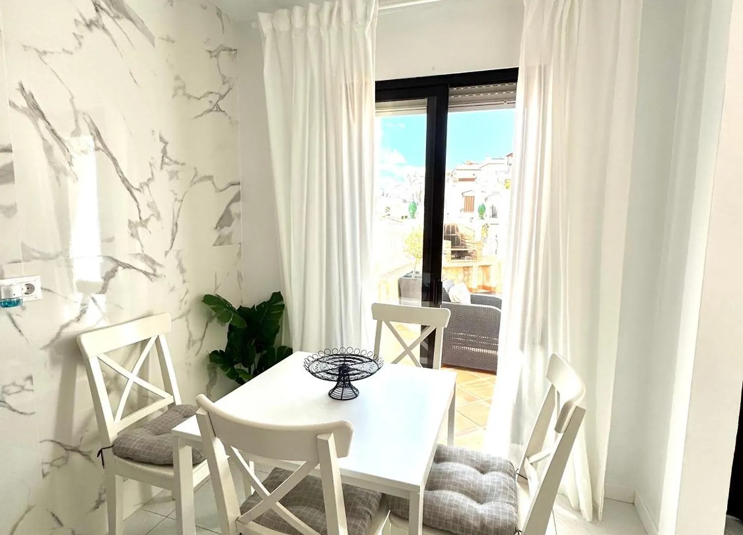 Vila Casa En Nerja Con Gran Terraza, Muy Luminosa Y En Tranquila Urbanizacion Španělsko