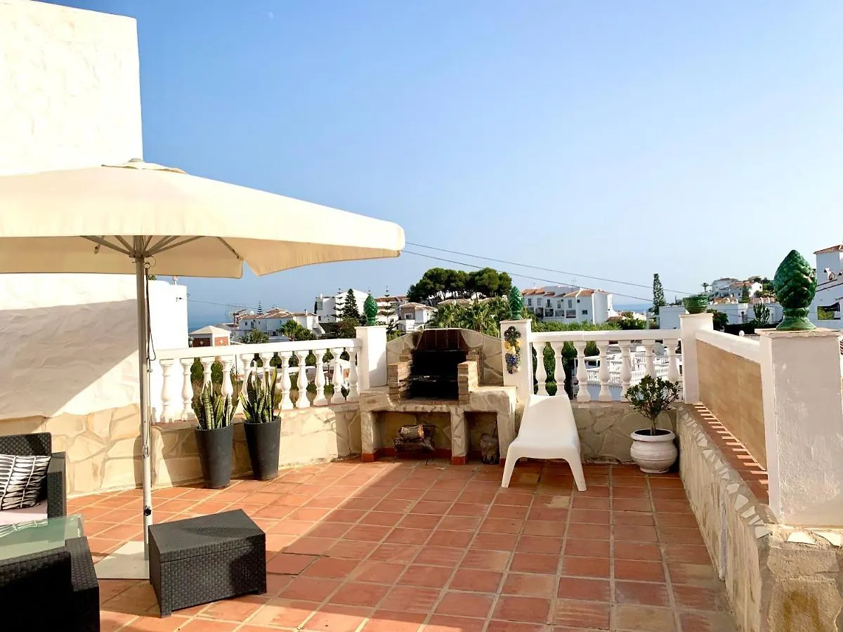 بيت للعطل فيلا Casa En Nerja Con Gran Terraza, Muy Luminosa Y En Tranquila Urbanizacion إسبانيا